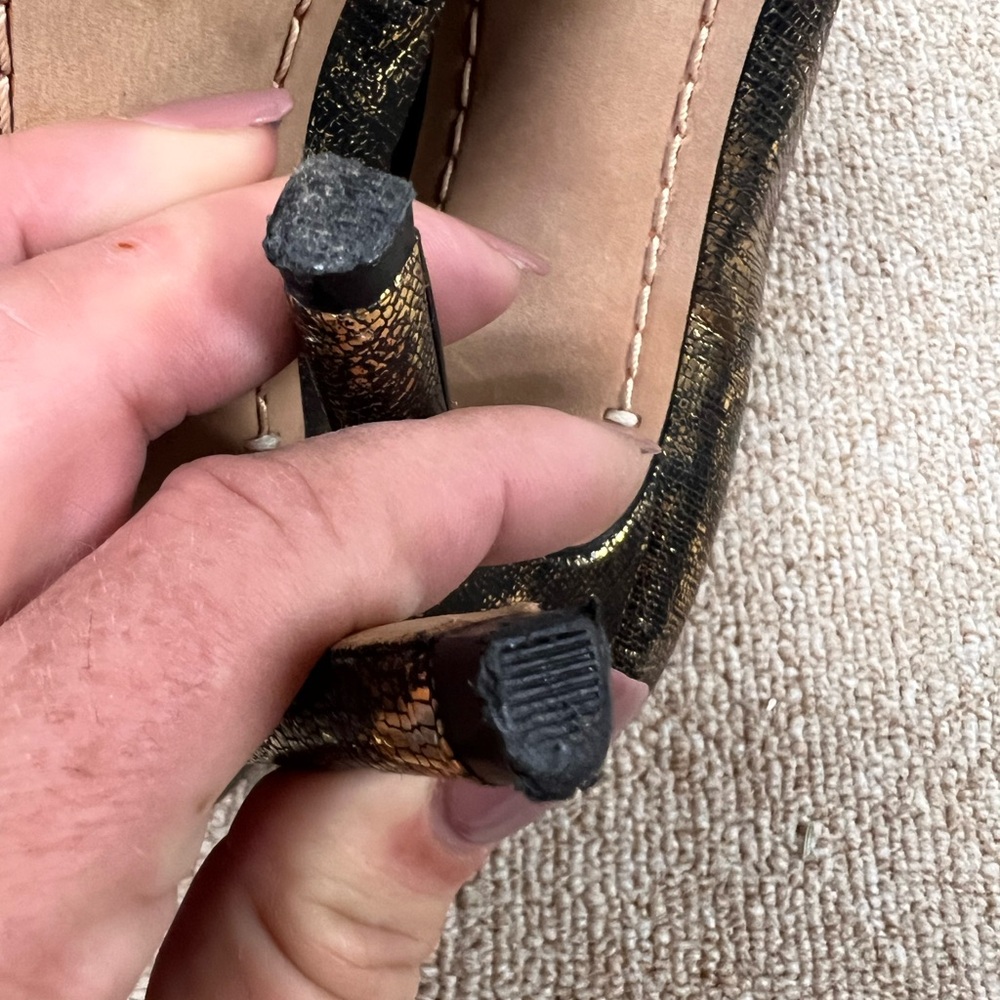 Sam Edelman Metallic Gold Heels - Picture 4 of 12
